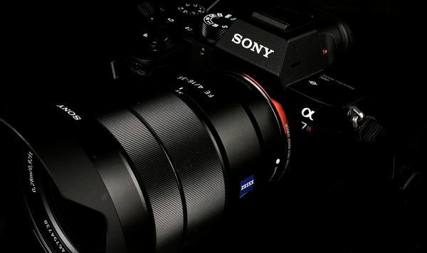 SONY 索尼 FE16-35mm F4 ZA 镜头开箱