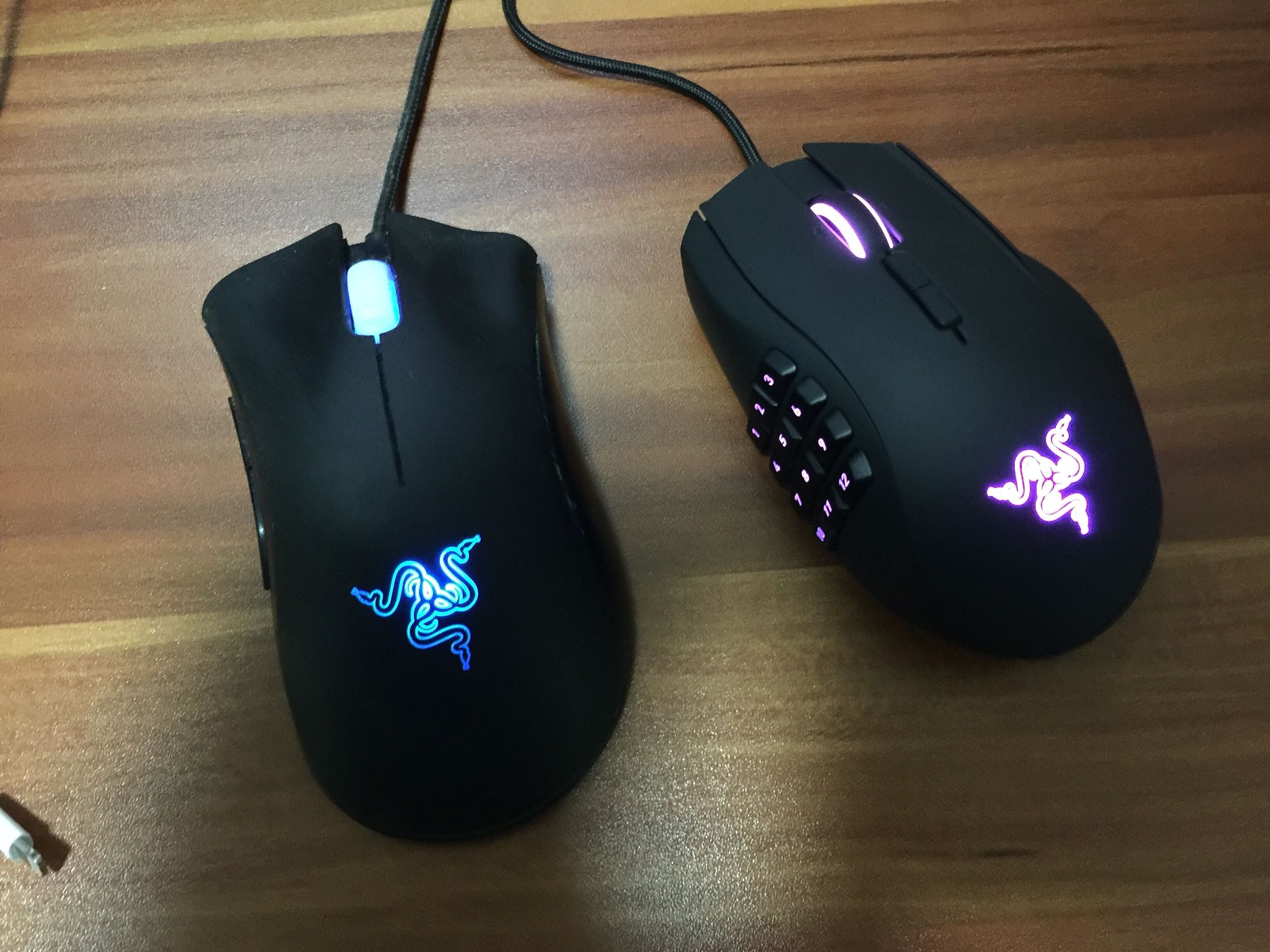 【雷蛇razer 那伽梵蛇幻彩版游戏鼠标怎么样】雷蛇 梵