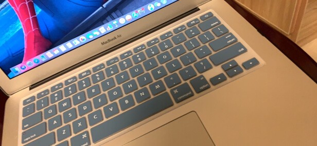 apple macbook air轻巧便携 性能好