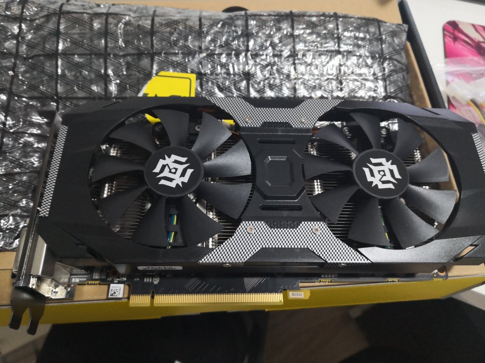 索泰gtx10502g雷霆版图片