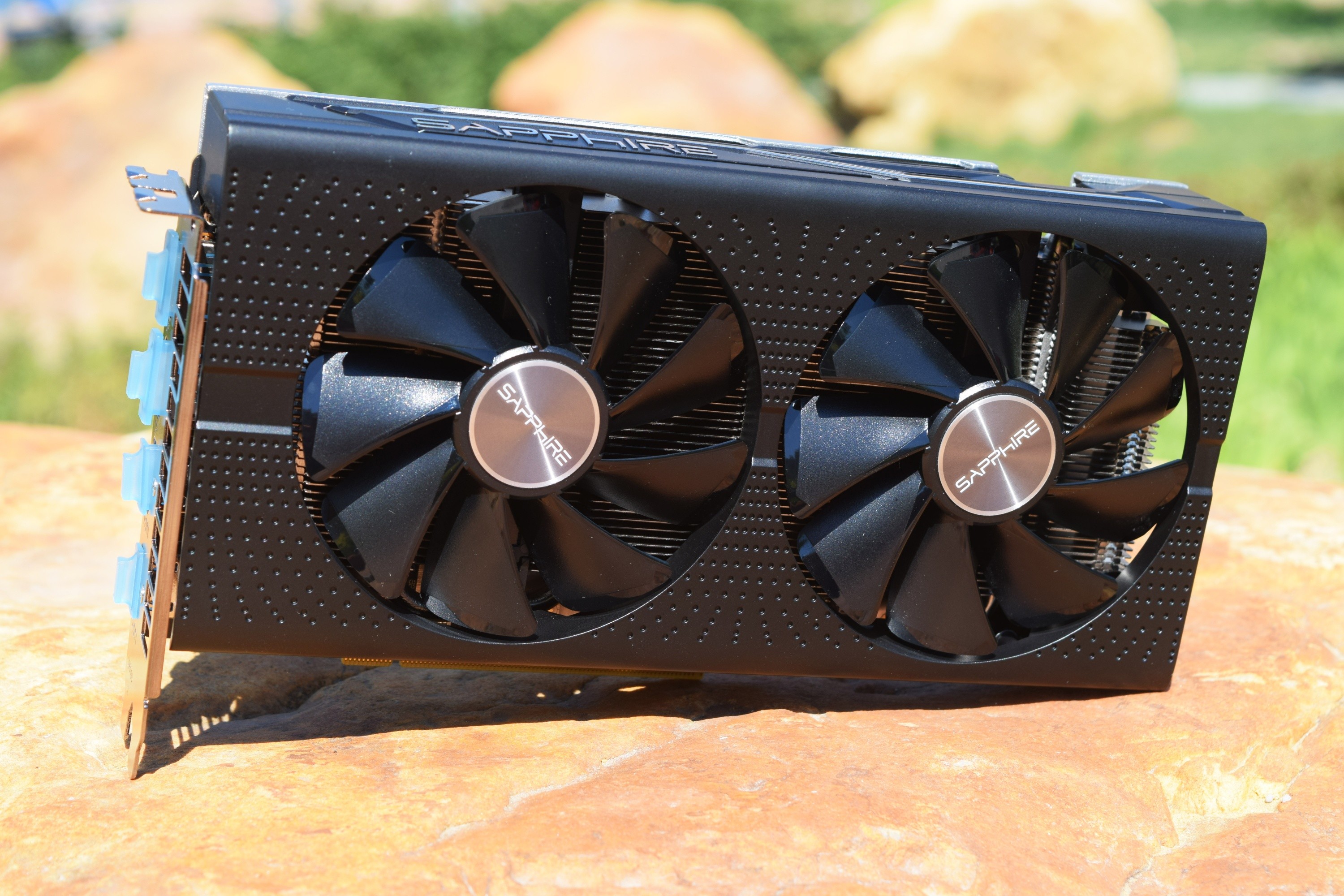 蓝宝石rx 560xt 4g d5 白金版 oc点评