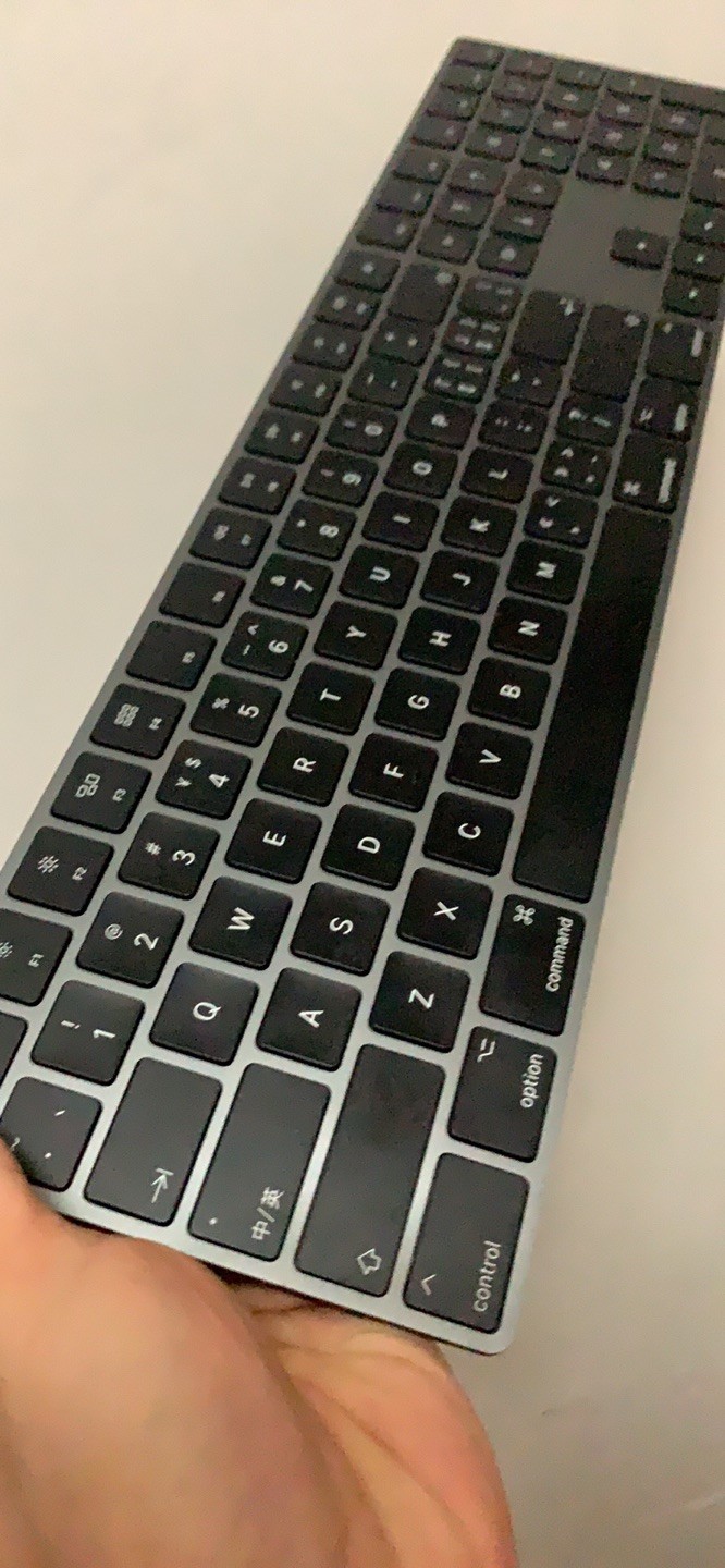 苹果妙控键盘(带数字小键盘)点评