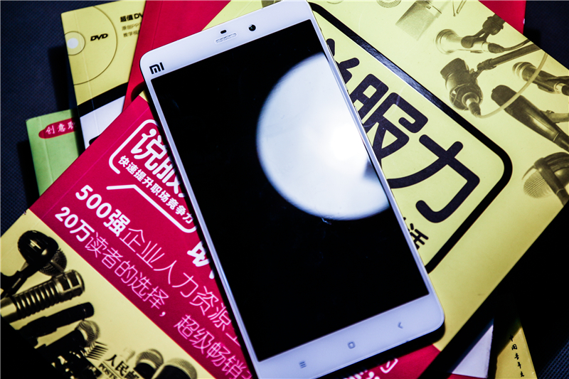 手机 小米手机 小米note(顶配版/双4g) 点评 缺点: jdi屏幕品控有问题