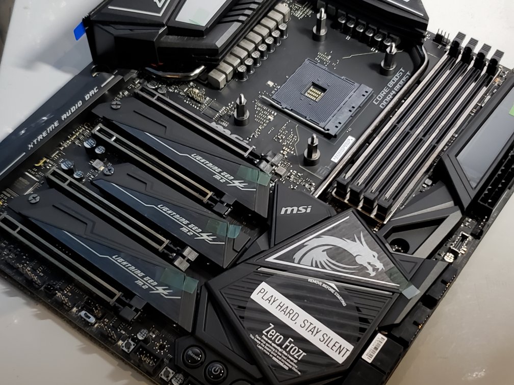 微星meg x570 godlike点评