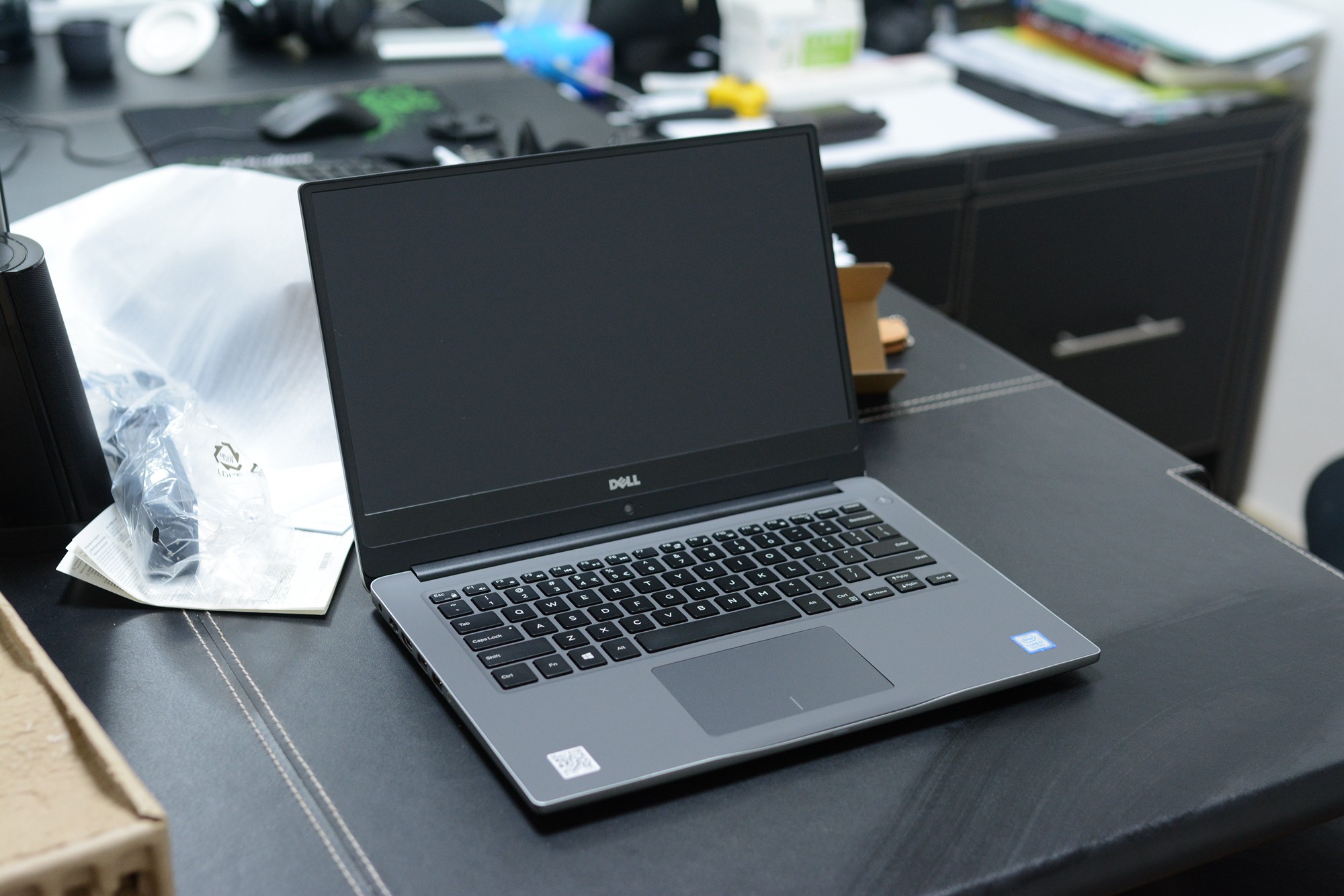 Dell Inspiron 15 7000 Black Edition 2-in-1 (7590) review: This 4K ...