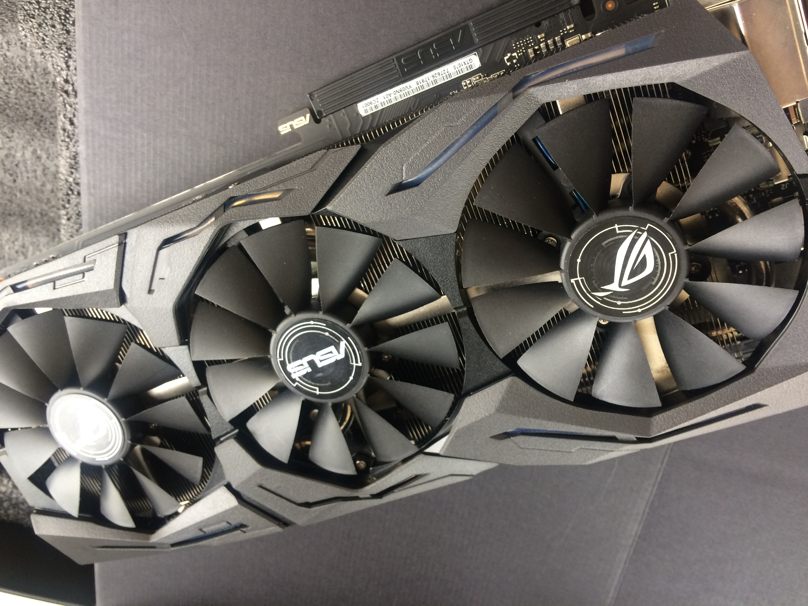 华硕rog strix-gtx 1070-o8g-gaming点评