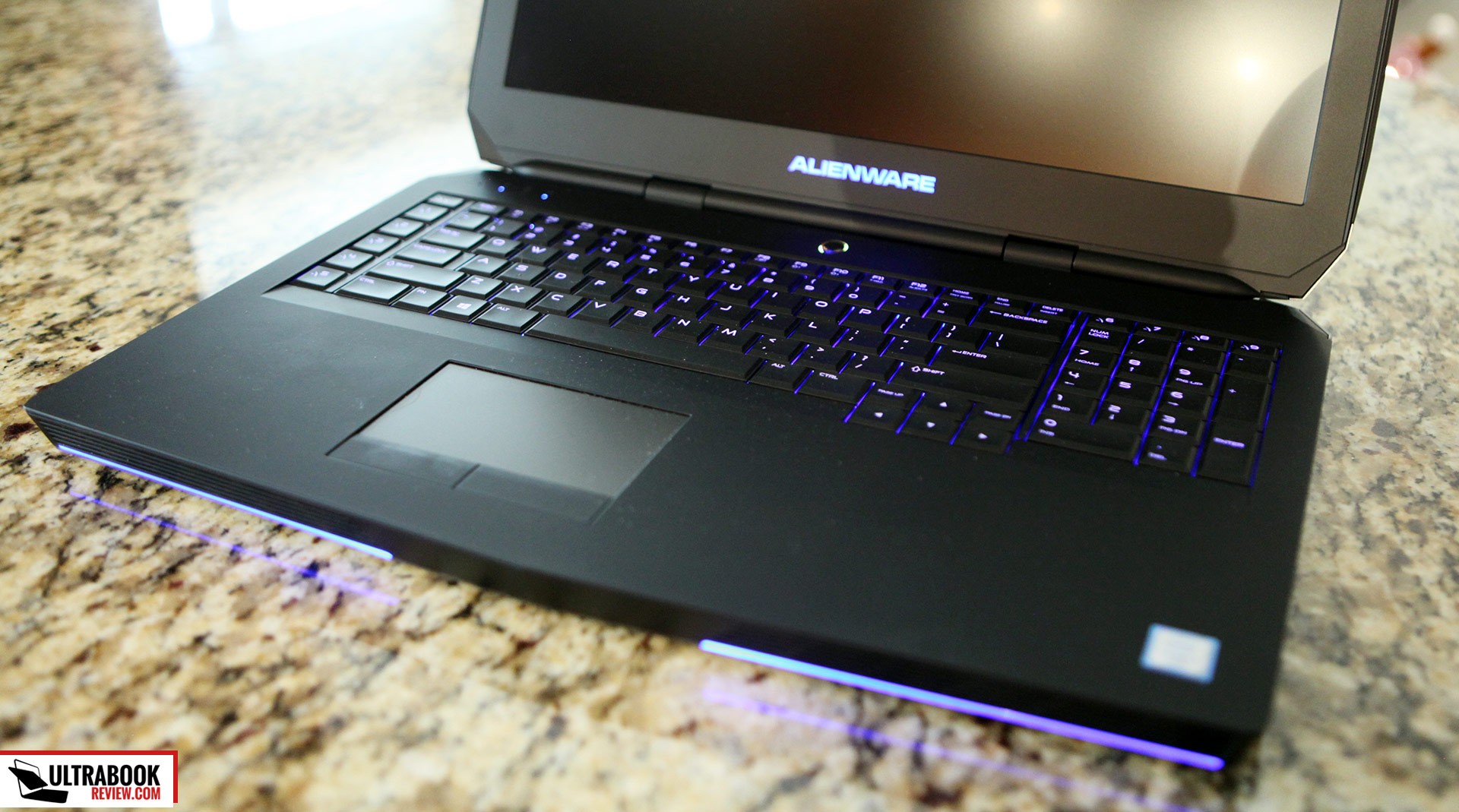 【外星人alienware 17 alw17ed-4838怎麼樣】外星人alienware 17 alw