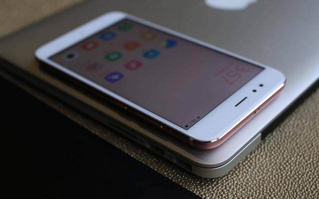 小米拍照手机带摄像头的 ChMkJlpNkiSIMCXqAABXlKeyaWcAAjzNQFsCq4AAFes466.jpg