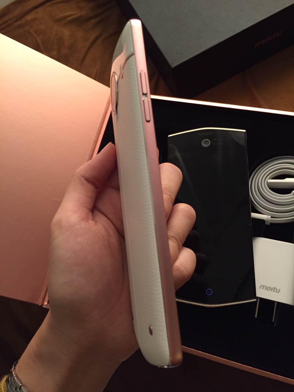 美图v4(双4g)点评