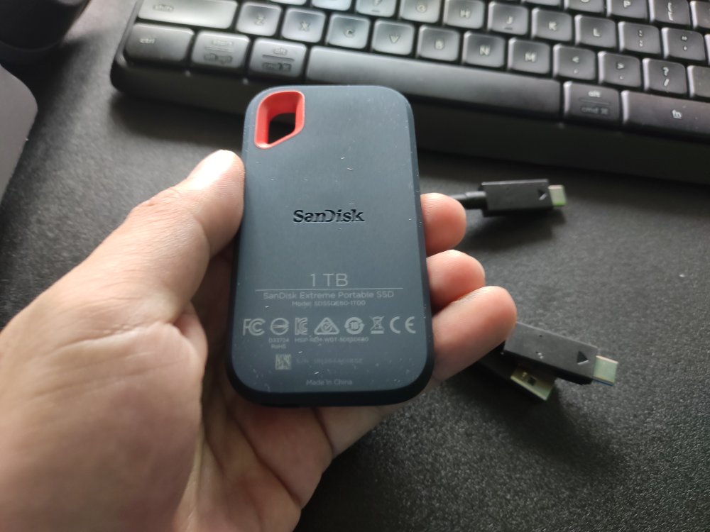 闪迪至尊极速e60便携式移动固态硬盘1tb点评