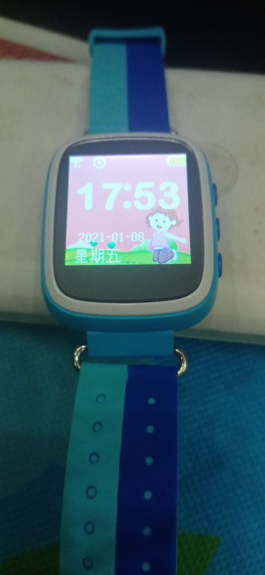 我买了个天才小d的智能手表但说明书丢了怎么跟手机连呢