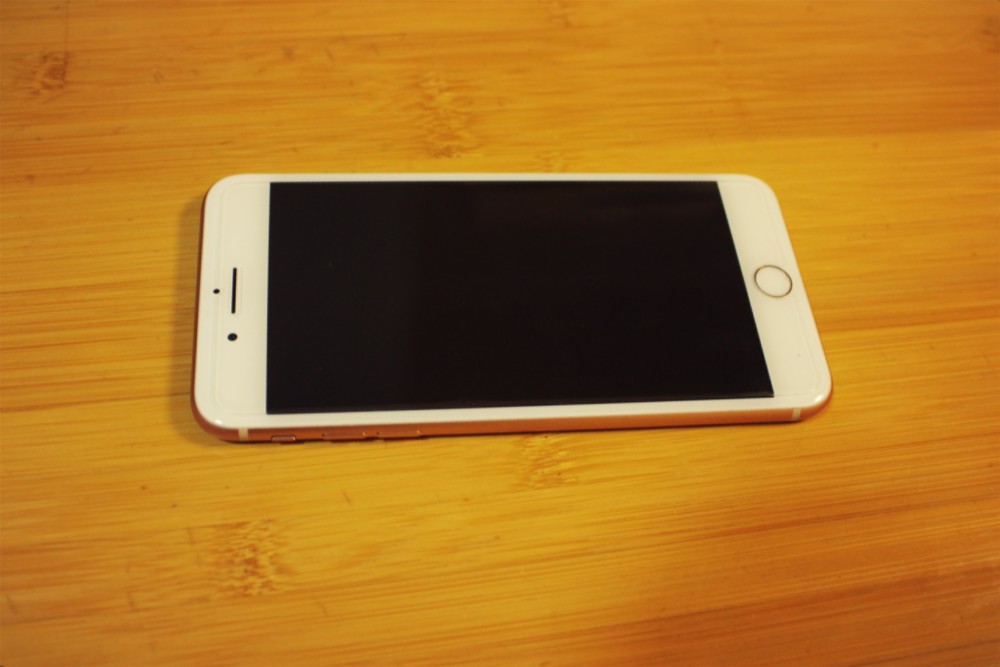 iphone怎么看有没有换过玻璃背板 ChMkJ1nncBmIcYGoAAnerpiBXxkAAhYKAPCK6wACd7G726.jpg