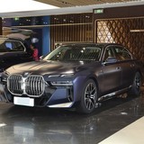 宝马i7 2023款 eDrive50L 领先M运动套装