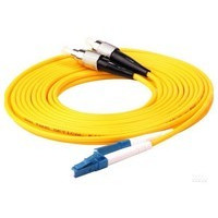 ͨѰ�����ż�FC(UPC)-LC(UPC)��ģ��о(3m)