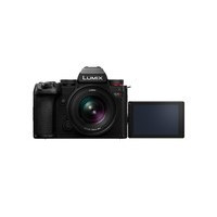 ����Lumix S5 II