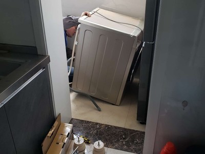 �����Ӵ��п���ϴ��...