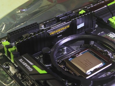 ��ϲ�����������