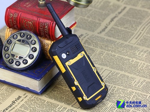 献给最可爱的人8款特工级手机盘点