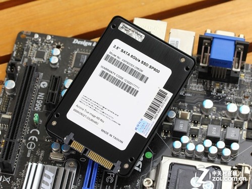 ̬Ӳ SP900256GB 
