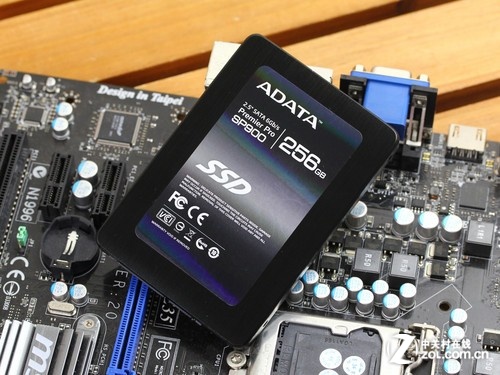 ̬Ӳ SP900256GB 