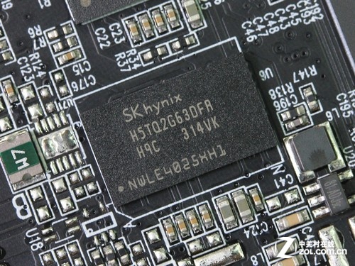 ۸ 8256GB SSDƼ 