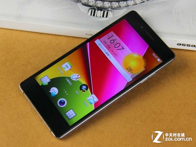Ӱ4Gֻ OPPO R1S2498Ԫ 