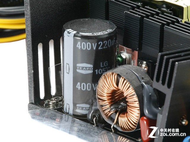 全日台电容打造 鑫谷GP500G电源热销