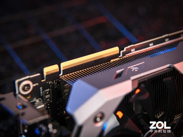XXXXXXXXXX iGame RTX 2080 SUPERײ 