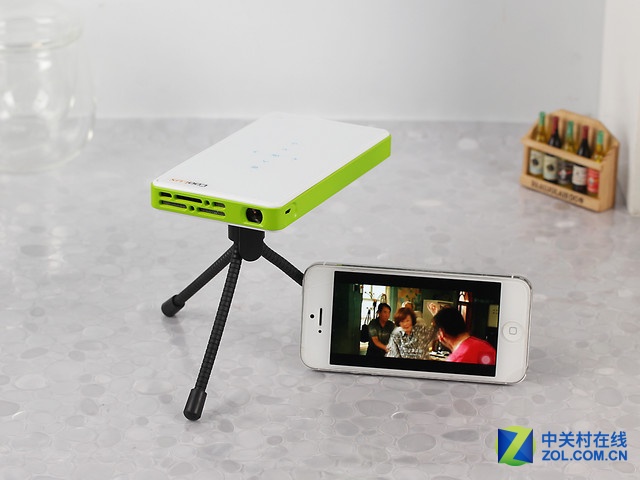 故宫暂停开放 我们用微投看全球美景