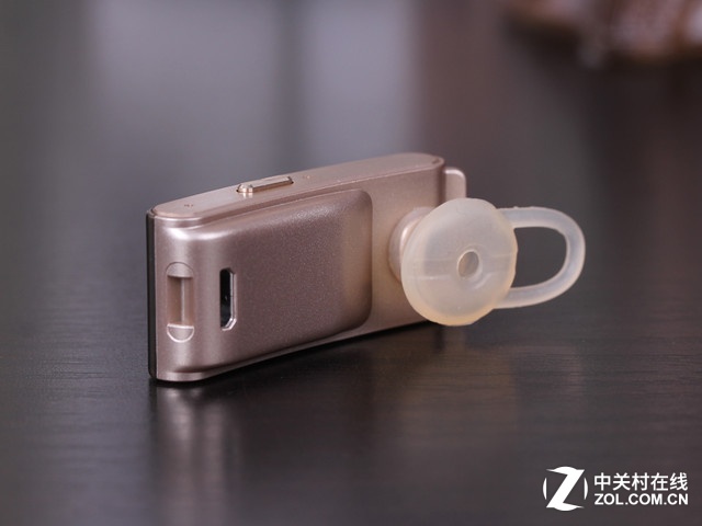 ֻҲǶ ΪTalkBand B2 