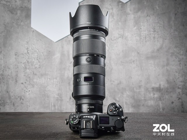 大三元的长焦 尼康Z 70-200mm F2.8镜头 