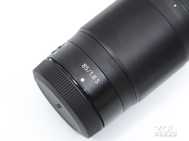 ȦƼ ῵Z 85mm f/1.8ͷ 