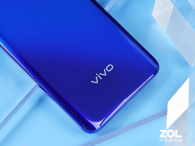 蔡徐坤代言vivos1pro仲夏夢色7月5日首發