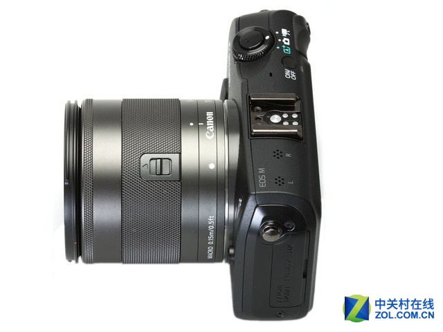 微单超广角镜头 佳能EF 11-22mm f4-5.6 IS