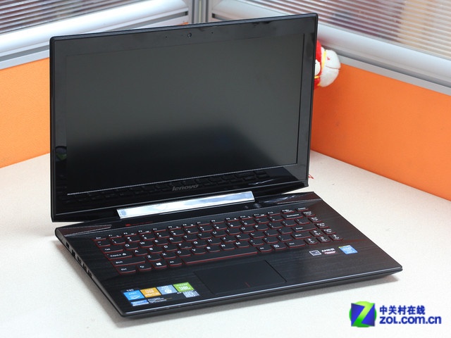 联想 y40 外观图