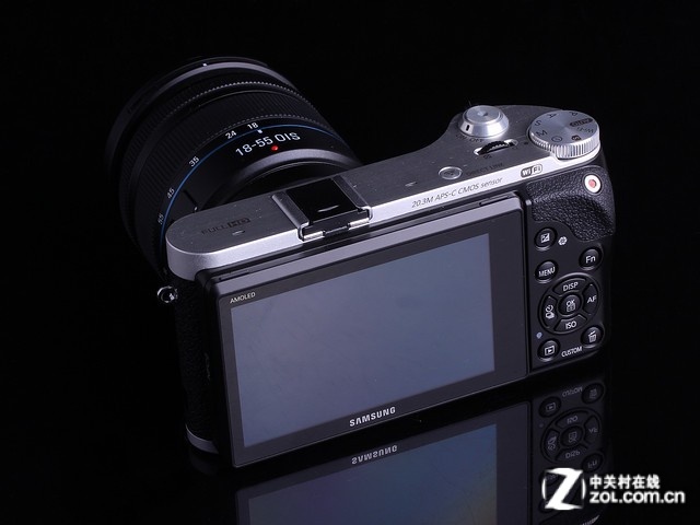 时尚外形智能单电三星nx300