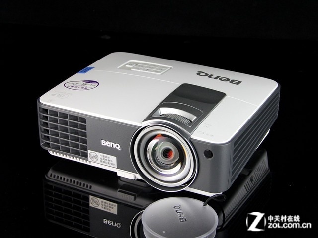 互动短焦教育投影 明基ts819st特价售