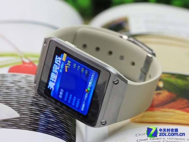 三星 Galaxy Gear(Altius) 外观图