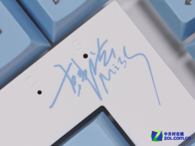 ����û���� i-rocks IK6��Ϸ�������� ����Ƽ� 