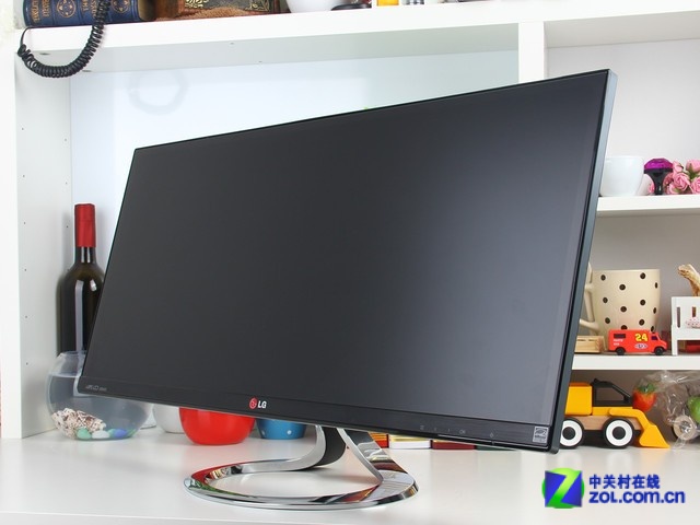 LG 29EA93黑色 外观图