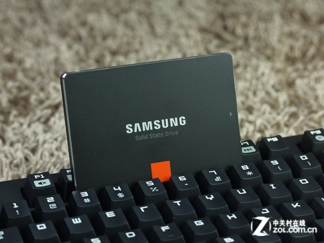  SSD 840 PRO Series SATA III128GB  