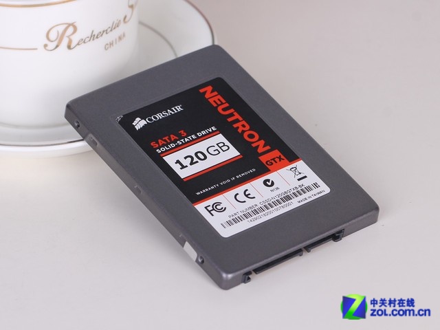 չ콢 NeutronGTX 120GB SSD 