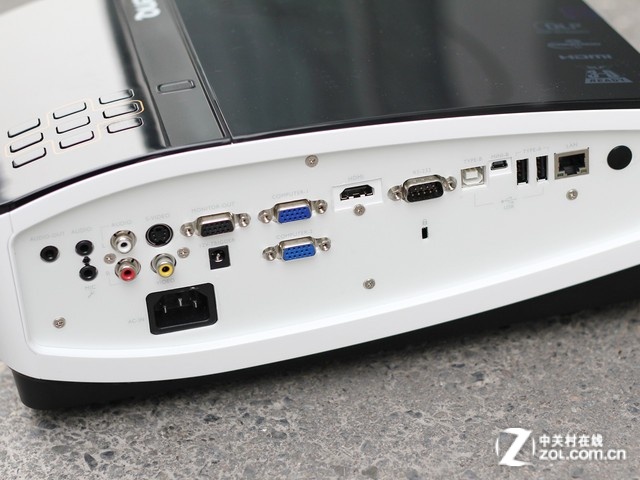 互动短焦投影 明基MX822ST投影抄底价