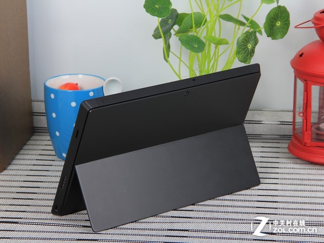 ΢ Surface Pro 2ɫ ͼ 