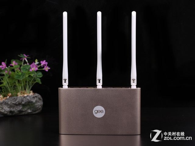 极路由 3 HC5861 外观图