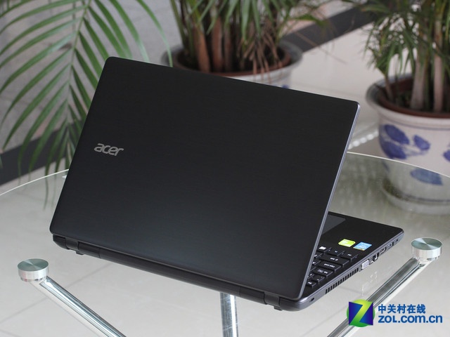 宏碁e5-572g-536w是一款超值的影音笔记本,配备了nvidia geforce gt