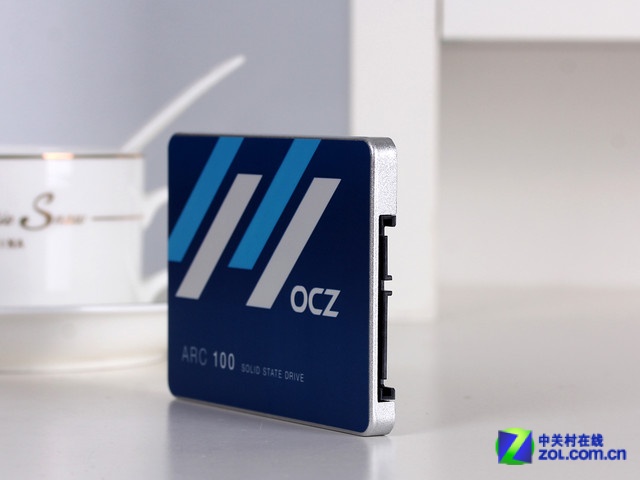OCZ ARC 100 ͼ 