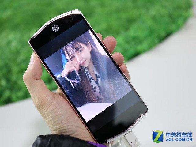 中端机型代表 3500元内优质国产手机推荐