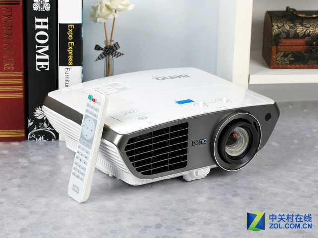 ɫ׼ʦ W3000ͶӰ 