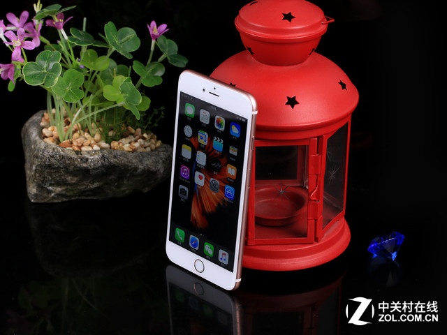 ƻ��iPhone 6S Plus��ɫ�۰��ۼ�3580Ԫ 